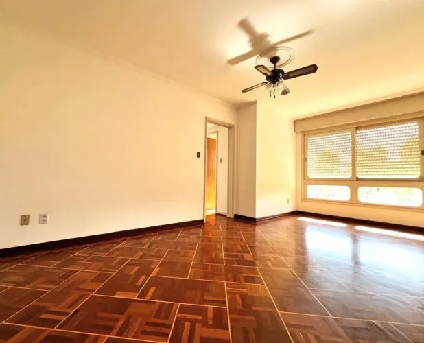 Apartamento 2 dormitórios no Menino Deus