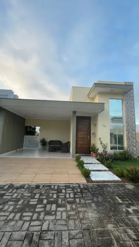 Condomínio Nova York - Casa Térrea 3/4 sendo 1 suíte de 120 m², 2 vagas por 530.000,00
