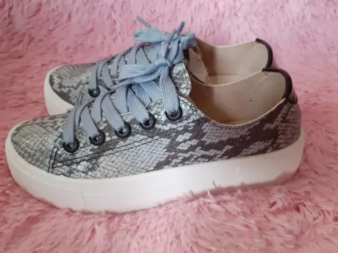 Tênis flatform animal print 35 Moleca usado 1 vez