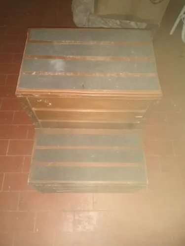 Banqueta de madeira