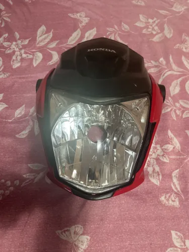 Frontal da Fan com as Asinhas e o farol