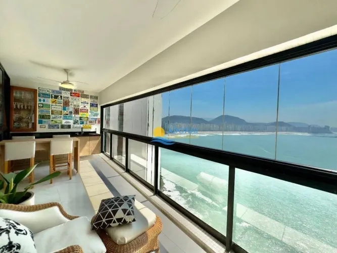 Apartamento beira-mar com vista Astúrias Guarujá