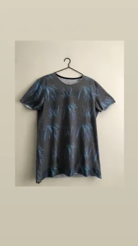 Camisa básica masculina tamanho M