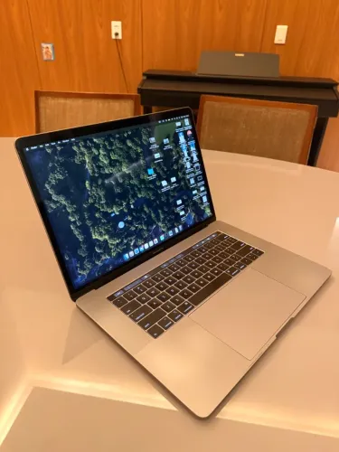 macbook pro 2019 15