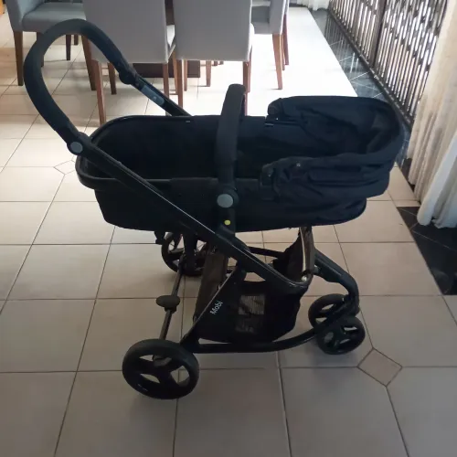 Carrinho bebê Safety 1st Moby NV