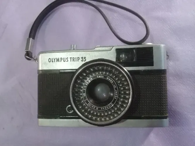 Máquina fotografica Olympus Trip35