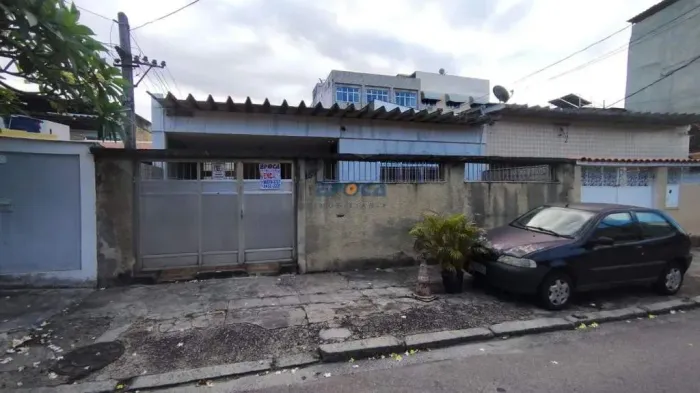 ? Casa à Venda em Vista Alegre ? Rua Petrolândia ? R$ 700.000