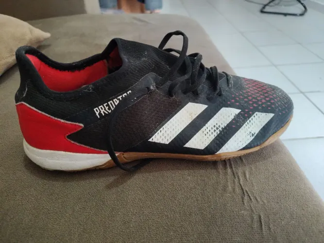 Chuteira de Salão Adidas Predator