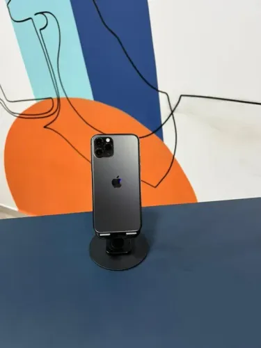 iPhone 11 Pro 64GB Grafite Saúde de bateria 92% R$ 2.000,00 | Semi Novo | Loja Física |