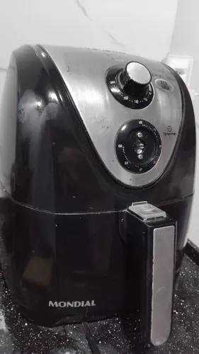Vendo uma Air Fryer
