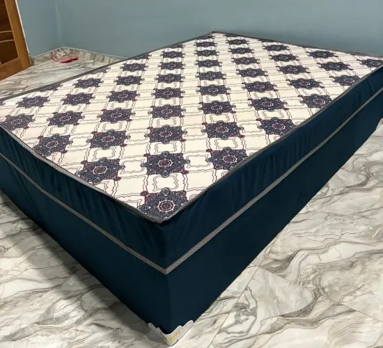 Cama box casal de espuma 