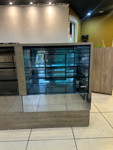Vitrine expositor de salgados inglu