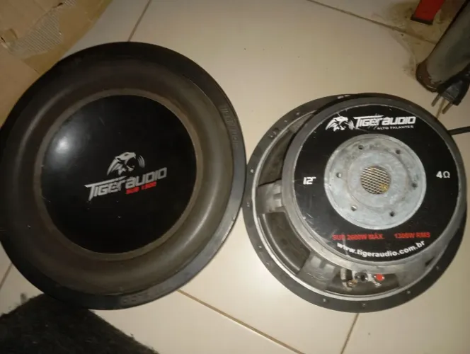 Sub Tiger áudio 12" 1300w RMS cada,lei