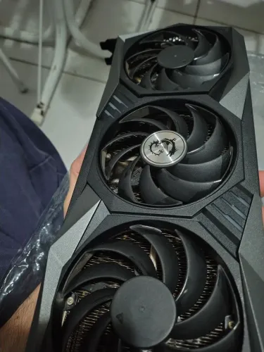 MSI RTX 3060 ti com caixa