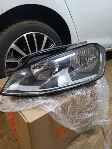 Farol golf mk7 halógeno LE