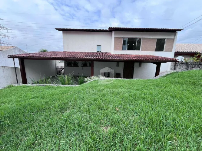 Casa Com 4 Quartos sendo 1 suite À Venda,Dentro de Condominio Maria Paula- Niterói/RJ