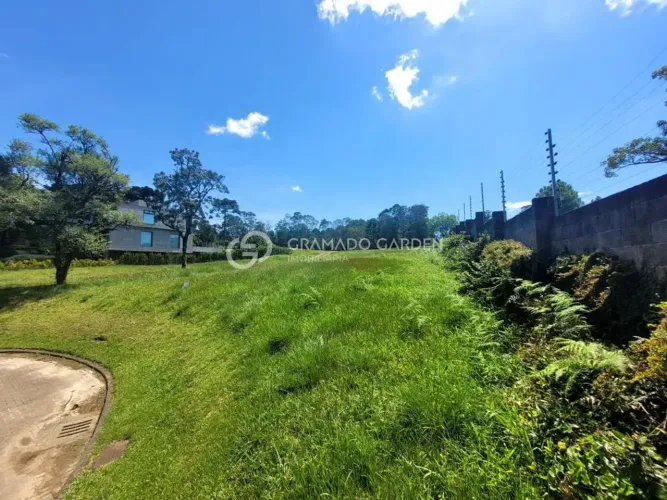 TENHA SUA CASA NO MELHOR CONDOMINIO DE GRAMADO