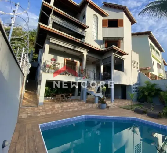 Casa em Rua Benedito Dutra Teixeira - Centro - Piracicaba/SP
