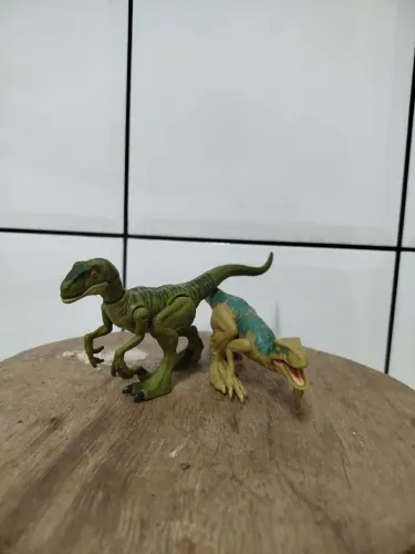 Velociraptors Echo e Charlie Jurassic world dinossauro Mattel 