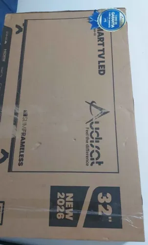 TV 32 smart nova na caixa