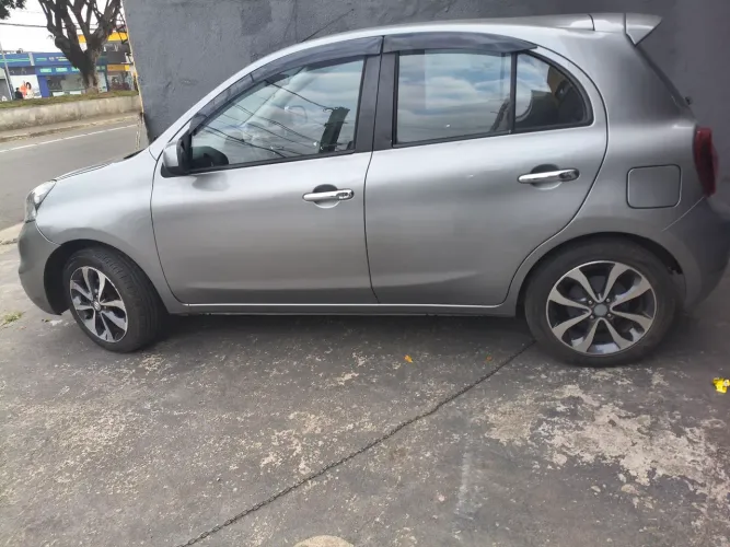Nissan March SL 1.6 16V Flex Fuel 5P 2015