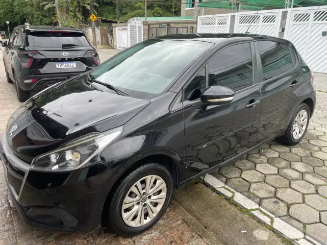 Peugeot 208 Active 1.2 Flex 12V 5P Mec. 2018