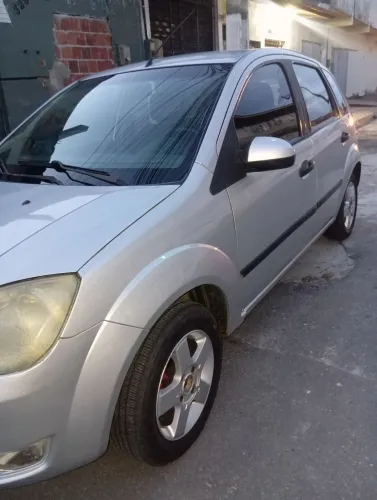 Ford Fiesta Class 1.6 8V 98cv 5P 2004