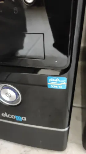 CPU i3 3* geração 4 GB memória HD 500 GB