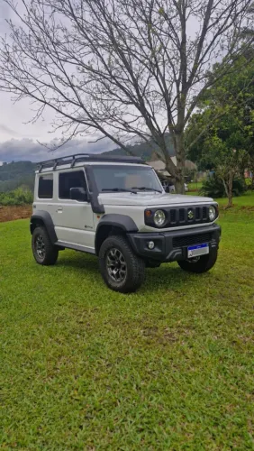 Suzuki Jimny Sierra 4style 1.5 16V AUT 2021