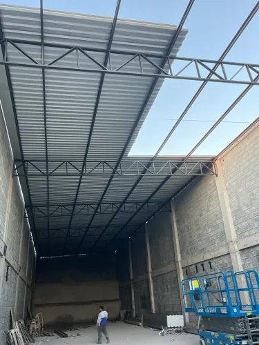 Vaga para meio oficial ou serralheiro montador