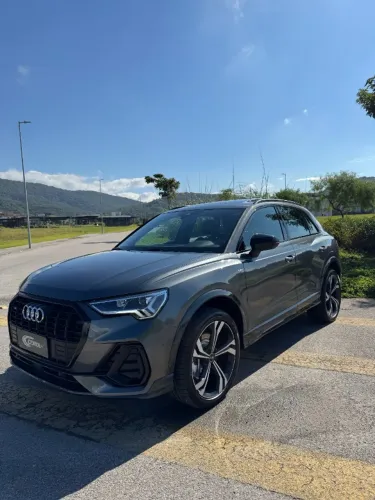Audi Q3 Perf. Black 2.0 TFSI Tiptr. Quattro 2024