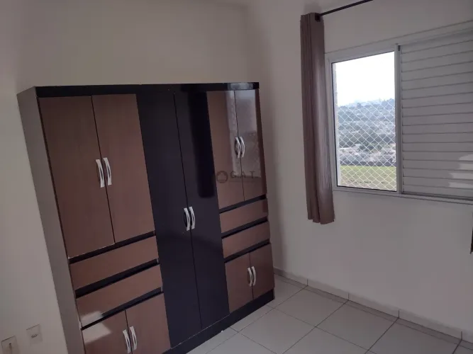 Aluguel de Apartamento de 2 Quartos no Parque Campolim em Sorocaba-SP - 62m², 2 Salas, Ban