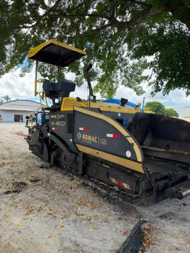 Vibroacabadora Bomag VDS 400 MAX