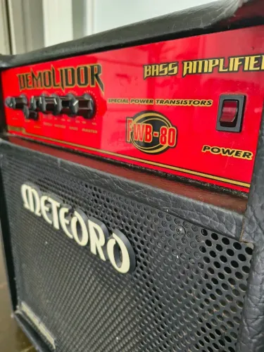 AMPLIFICADOR CONTRABAIXO METEORO FWB-80