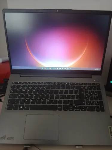 Notebook Lenovo IdeaPad 3 Ryzen 7 5700U 12GB RAM SSD 512GB