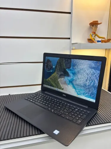Notebook - Dell i7 8ª Geração - 8GB RAM - 256 SSD