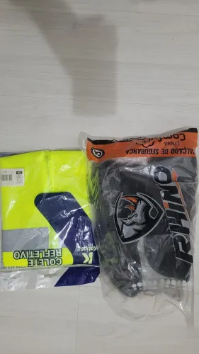 Colete e bota