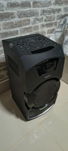Caixa de som Sony MHC-GT3D - 600W RMS - Bem cuidada estado de novo