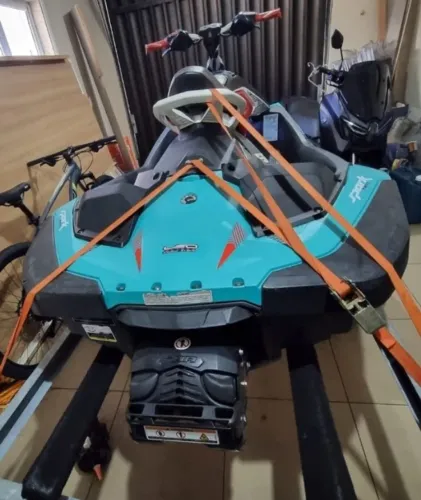 Jet-ski Spark Trixx Seadoo 