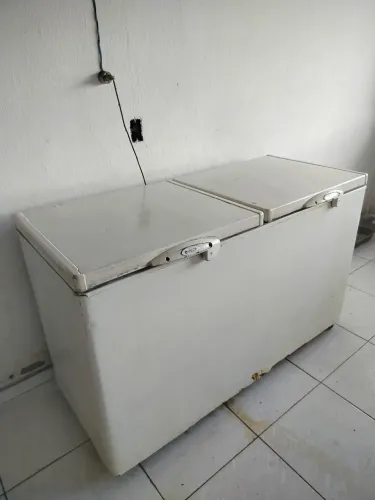 Freezer quebrado 350