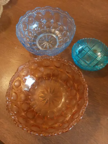 Conjunto Vintage em Vidro Colorido - 3 Peças Decorativas Retrô