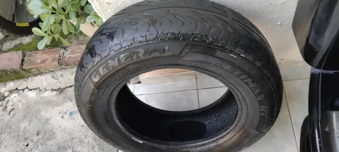 Pneu aro 13 175/70