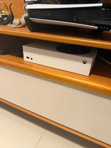 Xbox Series S - Usado poucas vezes