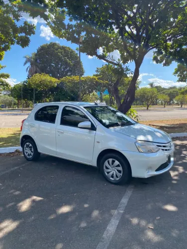 Toyota Etios X 1.3 Flex 16V 5P Mec. 2017