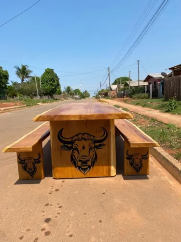 Mesa Rústica Exclusiva 3m - Borda Orgânica e Madeira Nobre