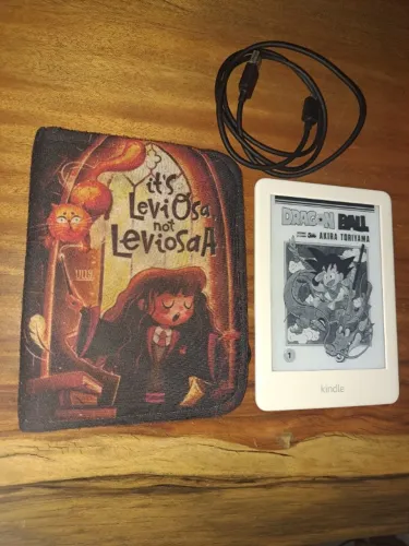 Kindle 10 Geração Capa e Cabo