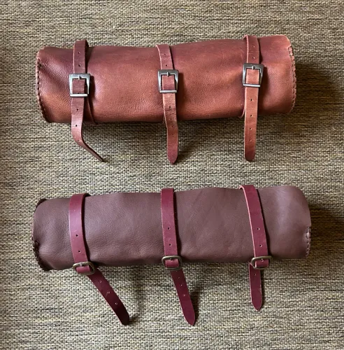 2 Porta-capa para montaria/moto em COURO