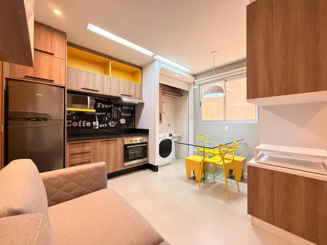 Apartamento para alugar em Maringá, Zona 07, com 1 suíte, com 25.93 m², Smart Place