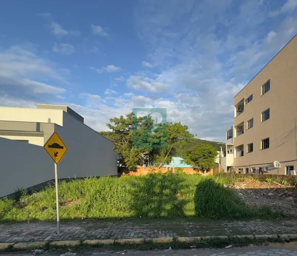 Terreno Pronto para Construir Próximo à Praia de Bombas em Bombinhas - SC
