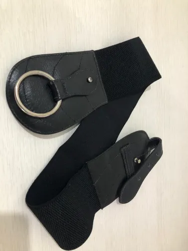 Cinto com elástico preto da M Officer em perfeito estado - Tamanho 85